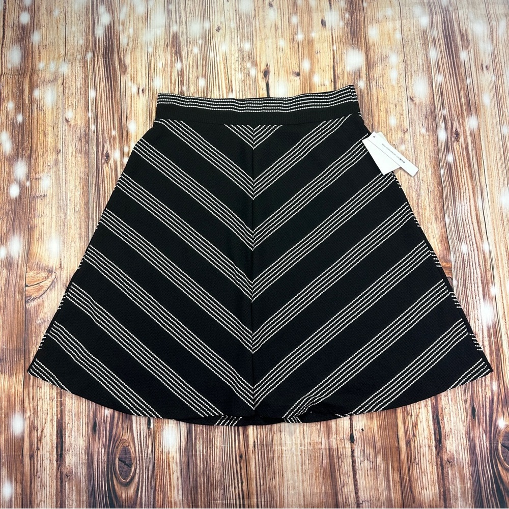 NWT Joe Benbasset Black and White A-Line Knee-Length Skirt Size Large